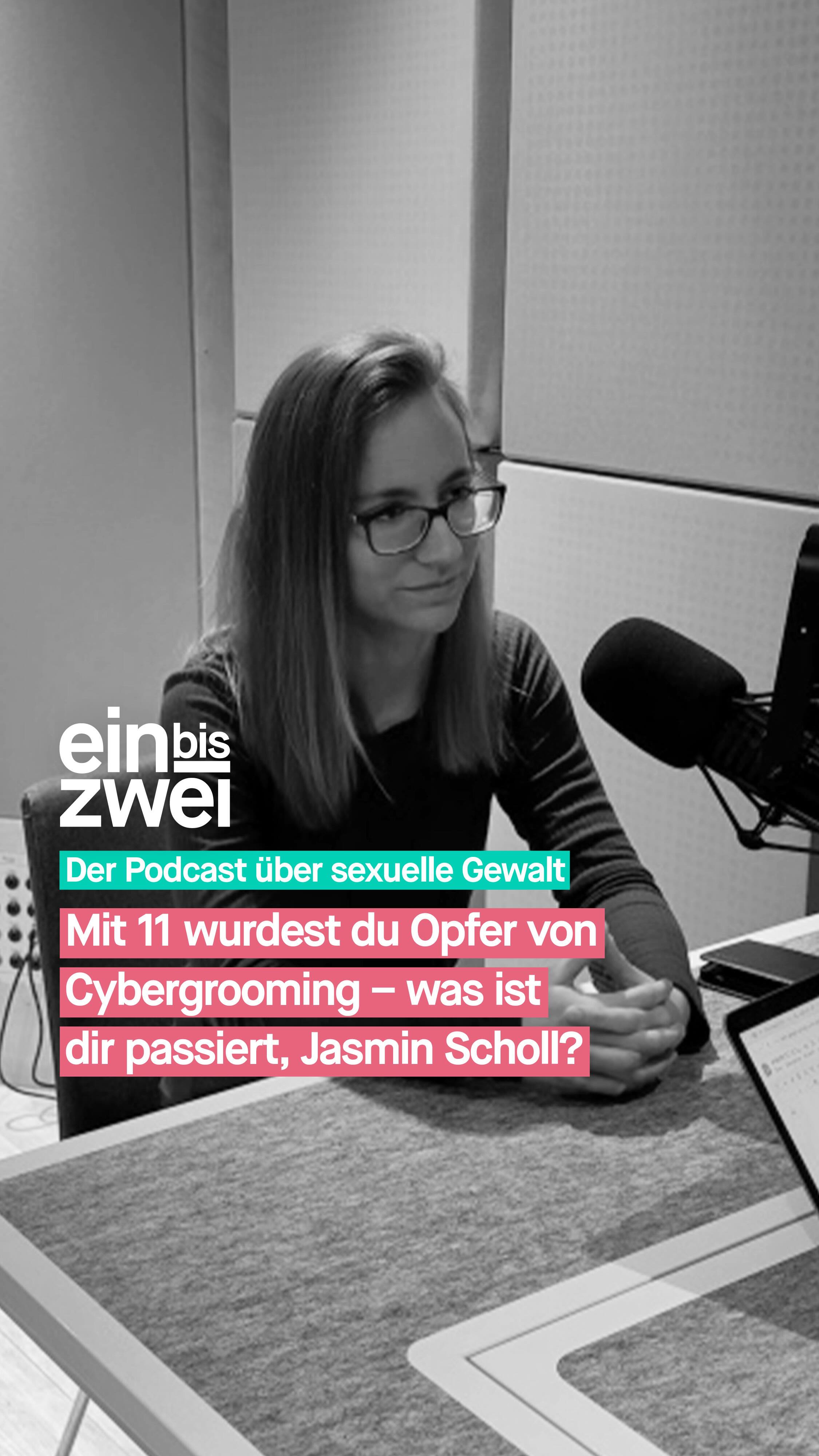 Jasmin Scholl wurde mit 11 Jahren Opfer von Cybergrooming. Sie verabredete sich mit einem vermeintlich Gleichaltrigen, mit dem sie vorher monatelang geschrieben hatte. Und sie traf dann einen erwachsenen Mann – der sie vergewaltigte.
Über das Thema Cybergrooming haben wir hier bei einbiszwei vor zwei Jahren mit dem Kriminologen Thomas-Gabriel Rüdiger gesprochen, damals war jedes fünfte Kind in Deutschland betroffen. Heute ist es jedes vierte, die Zahlen steigen rasant.
Das hat auch damit zu tun, dass Täter und Täterinnen immer mehr Möglichkeiten haben, sich im Netz an Kinder heranzumachen. Mittlerweile ist es schon für Grundschüler normal, ein Smartphone zu haben, online zu gamen und dabei zu chatten. In diesen Chats geben sich Täter als gleichaltrig aus, bringen Kinder dazu, ihnen Bilder von sich zu senden oder sich vor eingeschalteter Kamera auszuziehen. Mit diesen Aufnahmen werden die Kinder dann erpresst, das Ziel ist es oft, sich real mit Kindern zu treffen und sie zu missbrauchen.
Damit Lehrerinnen und Lehrer, Kinder und Jugendliche lernen, wie sie Cybergrooming erkennen und handeln können, klärt Jasmin auf Social Media unter dem Namen „Das Schweigen brechen” auf, gibt an Schulen Workshops und ist Botschafterin des Deutschen Kindervereins. Ihre Geschichte erzählt sie bei #einbiszwei.
🎧 Erfahrt mehr in der aktuellen Folge von einbiszwei.
🔗 ubskm.de/folge131
Den Link findet ihr in unserer Bio.
#UBSKM #Podcast #GemeinsamGegenMissbrauch #Missbrauchsbeauftragte