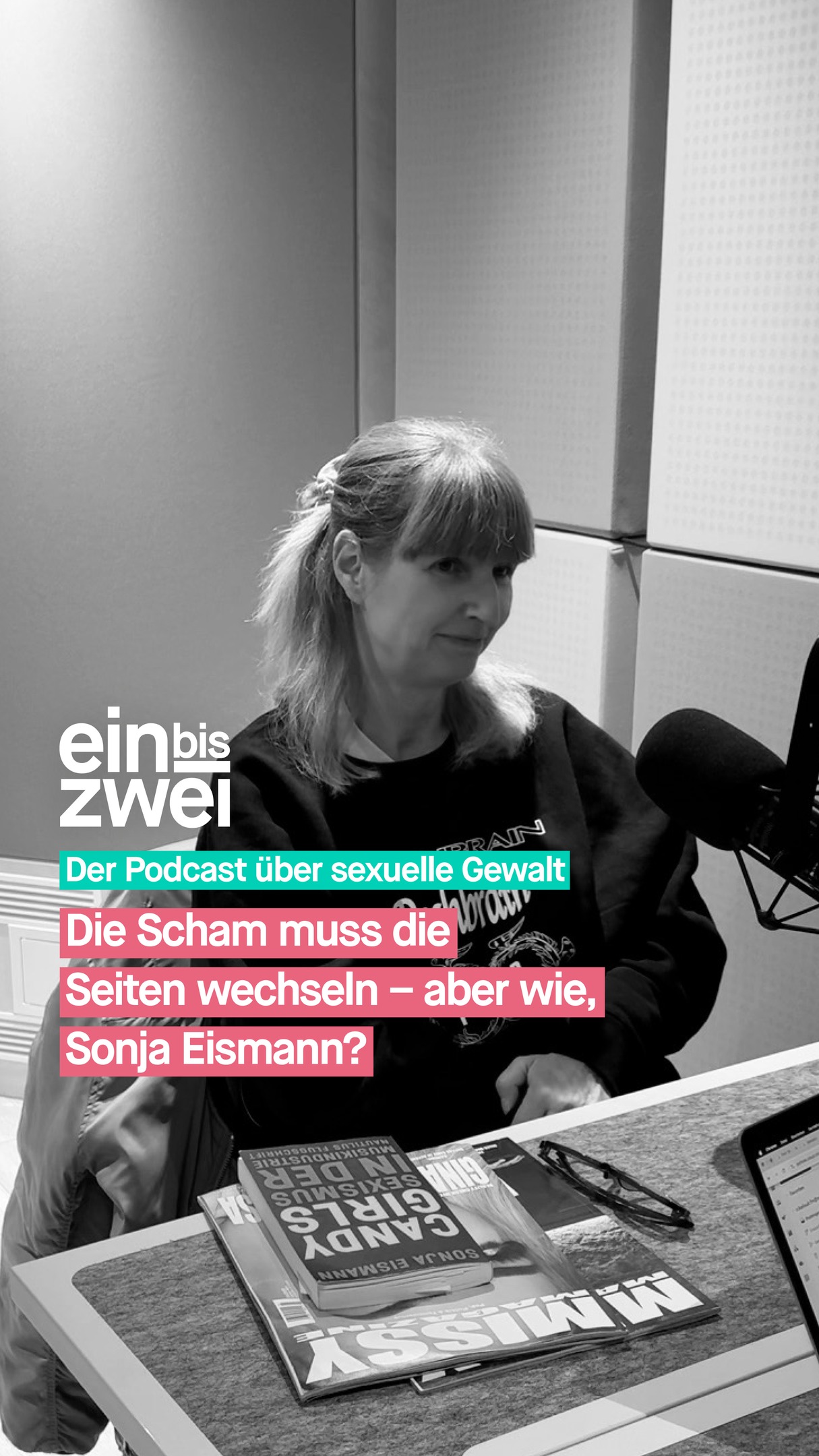Wie kann man es verhindern, dass die Empörung über den Fall Collien Fernandes, über die Aftershowpartys von Rammstein, über die Vergewaltigung von Gisèle Pelicot rasch wieder verpufft? Wie bekommt man es hin, dass nicht immer nur die Betroffenen diejenigen sind, die sich um Veränderungen kümmern müssen? Sonja Eismann hat darauf möglicherweise Antworten. Sie ist die Herausgeberin des „Missy Magazine“, eines der innovativsten und originellsten Pop-Kultur-Magazine in Deutschland. Über sexuelle Gewalt in der Musikbranche hat sie gerade „Candy Girls – Sexismus in der Musikindustrie“ geschrieben.
In ihrem Buch beschreibt sie, dass Sexismus und sexuelle Gewalt keine Ausrutscher sind, sondern durch die männerdominierten Strukturen der Musikindustrie erst ermöglicht werden. Wie kann die Scham die Seiten wechseln? Darüber sprechen wir mit Sonja Eismann bei einbiszwei.
🎧 Erfahrt mehr in der aktuellen Folge von #einbiszwei.
🔗 ubskm.de/folge135
Den Link findet ihr in unserer Bio.
#UBSKM #Podcast #GemeinsamGegenMissbrauch #Missbrauchsbeauftragte